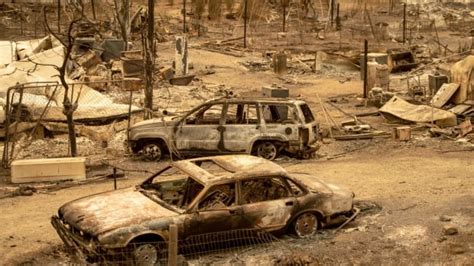 Massive California wildfire largest in state's history | CBC News