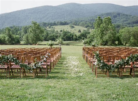 A Charlottesville Winery Wedding | StyleBliueprint.com