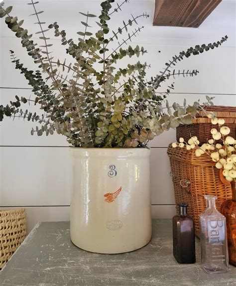 Vintage Fall Decor Ideas to Add Charm and Character to Your Home - Shiplap and Shells