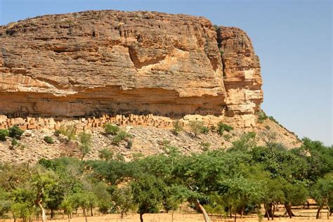 Bandiagara escarpment in Mali | Places to visit, Places, Types of ...