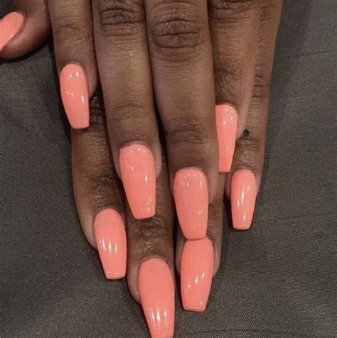 ριитєяєѕт @jennapinns | Coral acrylic nails, Coral nails, Coral nails with design