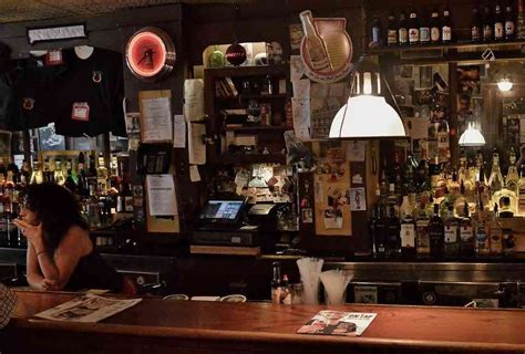 The 8 Best Bars in Toronto - Thrillist | Cool bars, Toronto nightlife ...