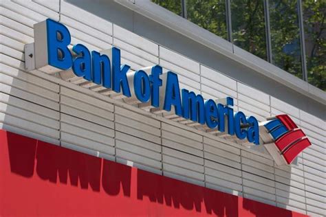 Are banks open today? Opening times for Bank of America, Chase and PNC