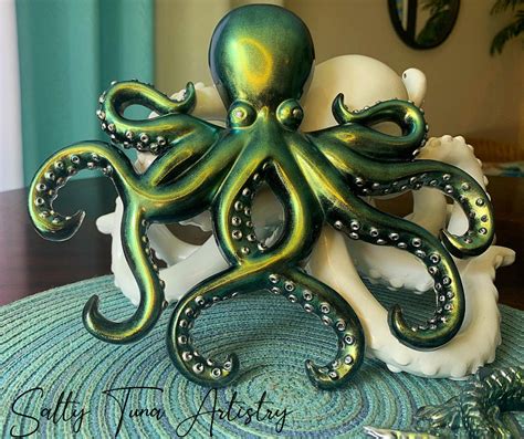 Octopus Wall Decor "Radium" 9" x 8" – Salty Tuna Artistry