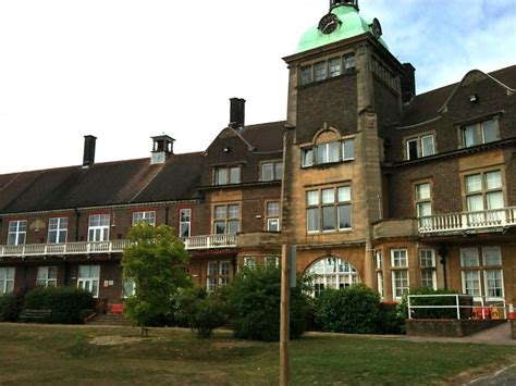 Mount Vernon Hospital, Northwood, London