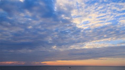 Sunset over Lake Baikal, Russia image - Free stock photo - Public Domain photo - CC0 Images