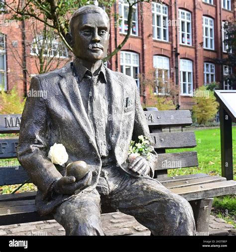 Alan Turing statue Stock Photo - Alamy