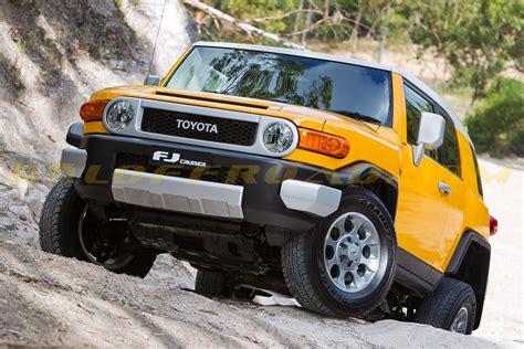 Jeeps Toyota FJ Cruiser Off Road Again popular | Toyota fj cruiser, Fj cruiser, Fj cruiser off road