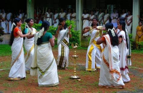 Thiruvathira; The Most Colourful, Ritualistic And Devotional Art Form Of Kerala - Kerala9.com