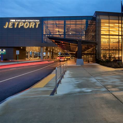 PWM Portland International Jetport - Dave Clough Photography