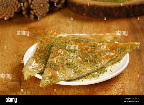 Turkish Dessert Katmer on Pistachio Powder Stock Photo - Alamy