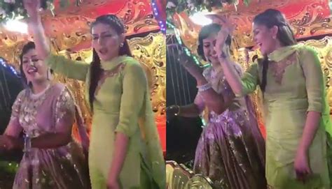 Sapna Chaudhary Dancing On Hatt Ja Tau Song Goes Viral - Watch Video