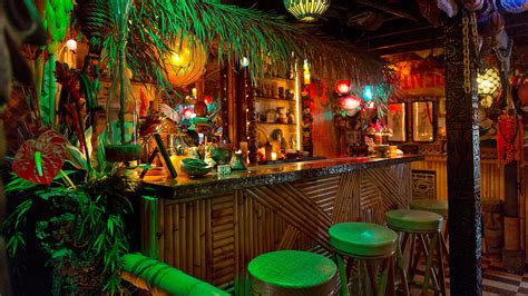 Inside LA's Tiki Underground - PUNCH | Bares tiki, Bar em casa, Patio bar