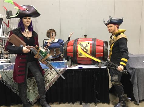 Some fantastic cosplays and homemade replica props from a group at ...