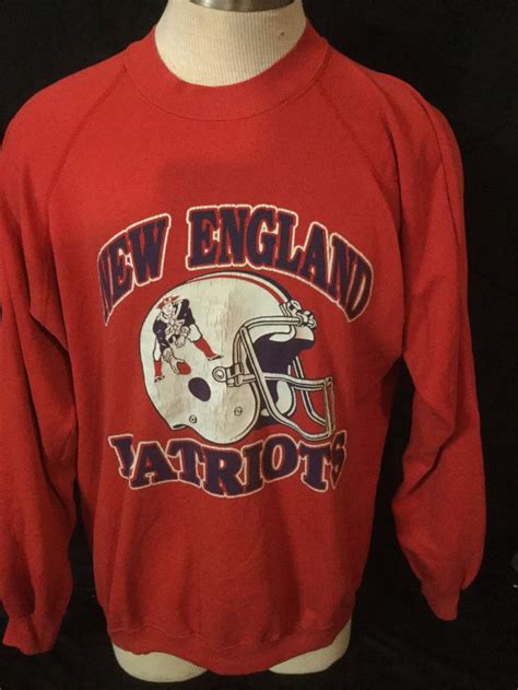 Vintage 1980's Rare New England Patriots 50/50 sweatshirt AMAZING!!! | Sweatshirts, Vintage ...