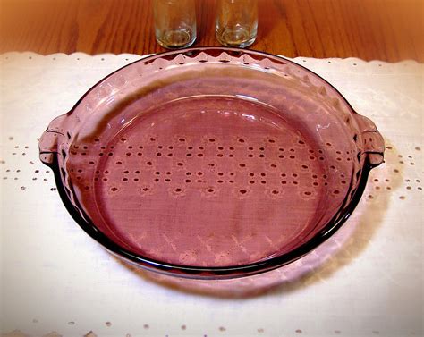 Vintage Purple Pyrex Pie Plate Purple by TheWhitePelican