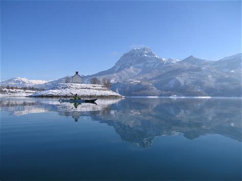 Lac de Serre-Ponçon en hiver, kayak de mer