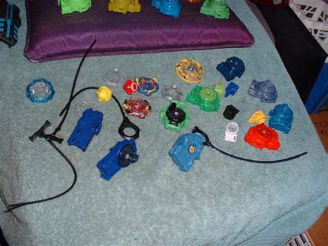 BEYBLADE BURST STADIUMS BEYBLADES LAUNCHERS MIXED LOT | Toys & Games | Windsor Region | Kijiji