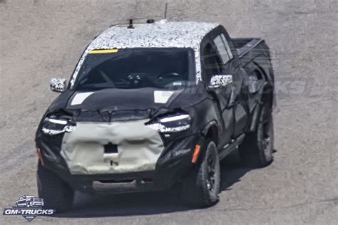 2023 Chevy Colorado & GMC Canyon Spied From Over A Mile Away | GM-Trucks.com