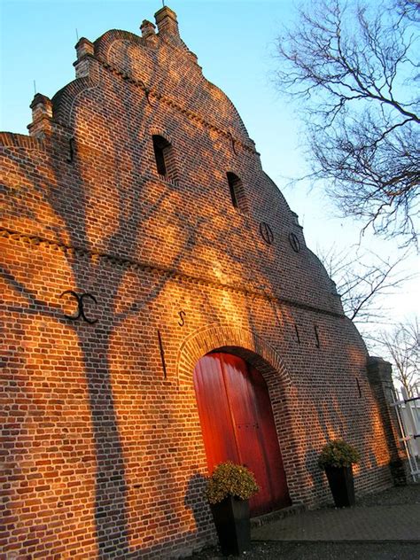 Decortizo: The Kasteel Well, Netherlands Connection