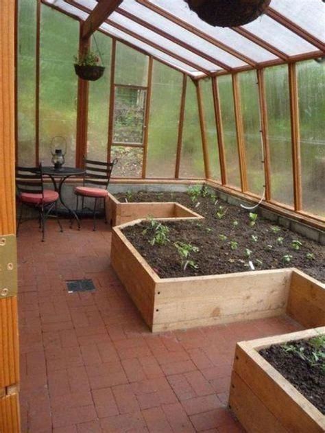 38 Perfect Small Greenhouses Design Ideas To Escape From Ordinary Design in 2020 | Indoor ...