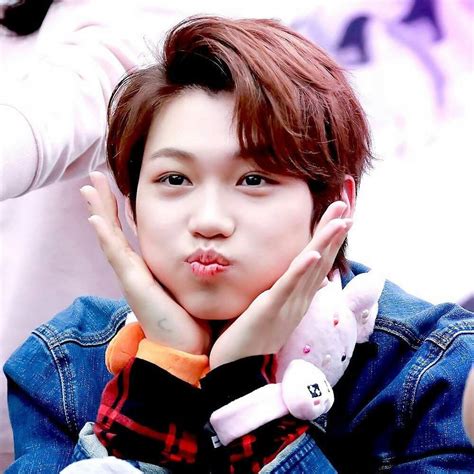 Why is Lee Felix so cute? | Stray Kids Amino