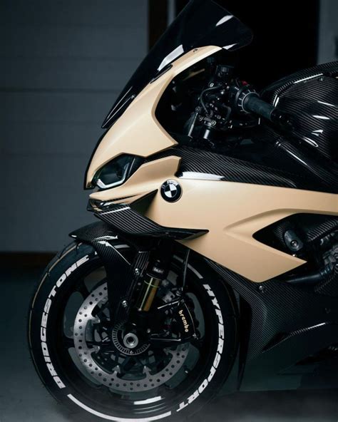 BMW S1000RR Custom 'The Perfect' by Kikas Design