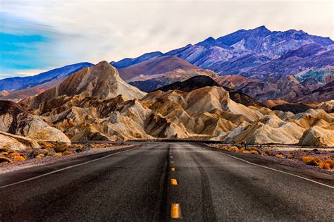 Road Trip: Discover Incredible Beauty on Death Valley Loop - KÜHL Blog