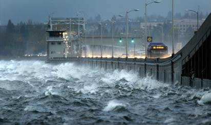 Double highway floating bridge in Seattle (US) in the calm and in the... | Download Scientific ...