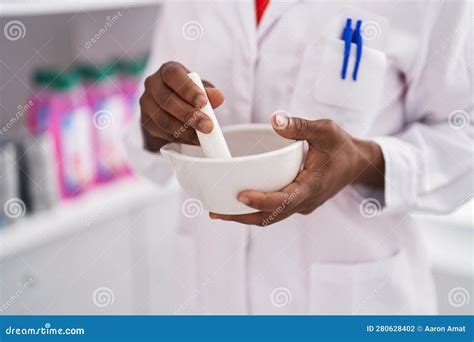 African American Woman Pharmacist Working at Pharmacy Stock Photo - Image of black, prescription ...