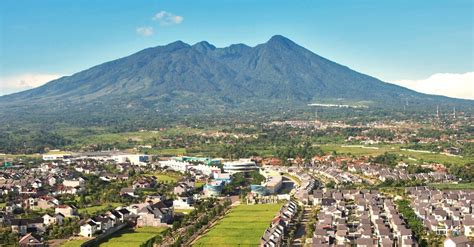 12 Misteri Gunung Salak yang Harus Kamu Tahu | Basecamp Para Pendaki