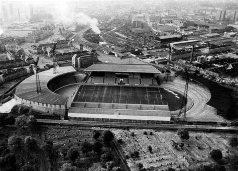 Capacity Crowd: Celtic Park