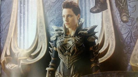 Download Antje Traue In Man Of Steel Wallpaper | Wallpapers.com