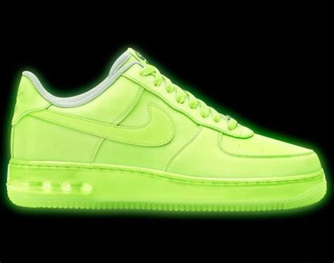 NIKEiD Air Force 1 iD Glow in the Dark Design Options | Available Now ...