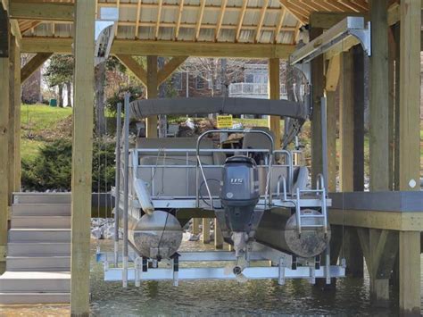 Tips for Raising and Lowering Your Pontoon Boat Lift - Boat Lift Warehouse