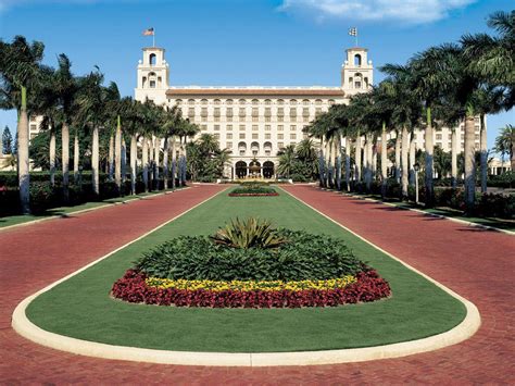 Front entrance to The Breakers Hotel | Breakers palm beach, Florida ...