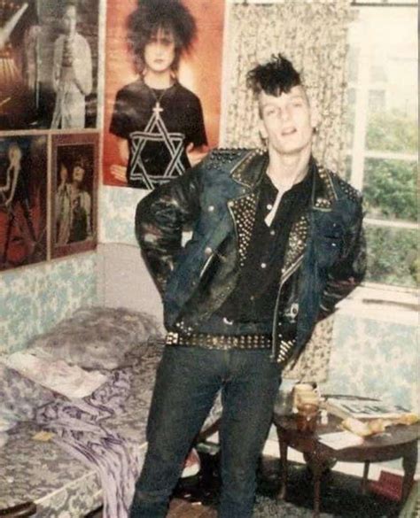 80s Punk Fashion Style Guide | 80s punk fashion, Punk outfits, Punk culture