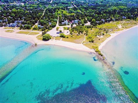 This Ontario Beach With Caribbean Blue Waters Is The Ultimate Summer Destination | Ontario ...