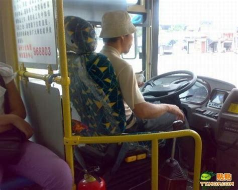 Crazy Chinese Bus Drivers (8 pics)