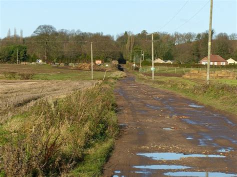 Hambleton Hough, Selby - area information, map, walks and more