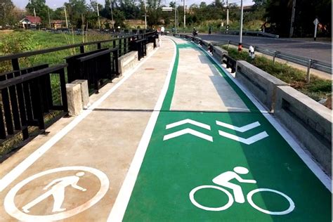 New bike lane opened