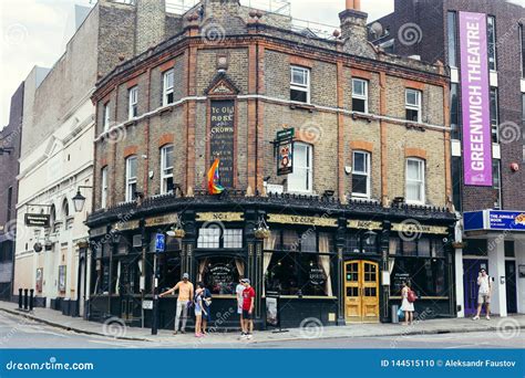 Ye Olde Rose and Crown Pub, London Editorial Image - Image of outdoor, greene: 144515110