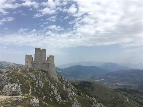 Rocca Calascio, Abruzzo Italy. : r/castles