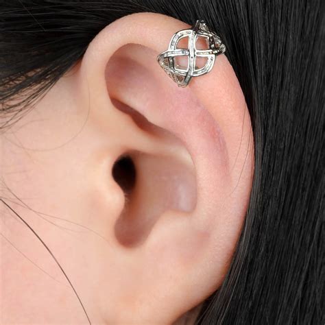 Women Ear Clip Cuff Wrap Cartilage Earrings Fashion Clip on Earrings ...