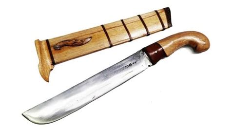 Golok, Senjata Tradisional Banten Terbuat dari Besi Baja Karbon, Dipakai Para Jawara