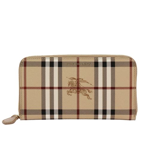 Burberry Wallet For Women | IUCN Water