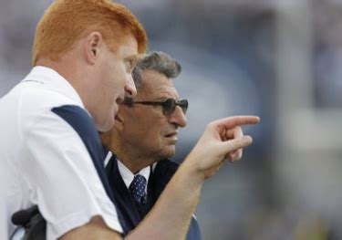 Mike McQueary to sue Penn State, seek whistleblower status