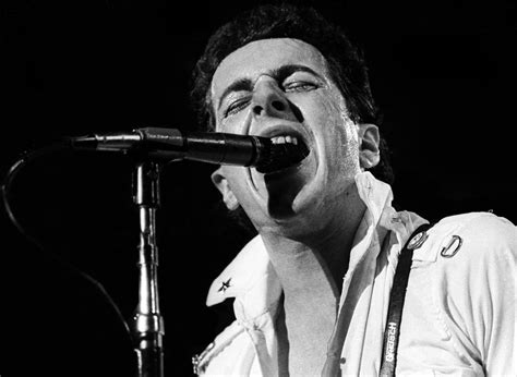 Biography of Joe Strummer, The Clash's Frontman