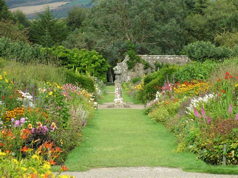 Gardens at Culzean Castle, Scotland | Tuin