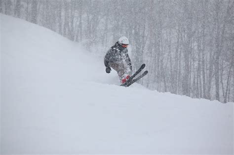 The World's Largest Snow Tubing Hill Is Right Here In The Midwest And Its Amazing - Mainstream ...